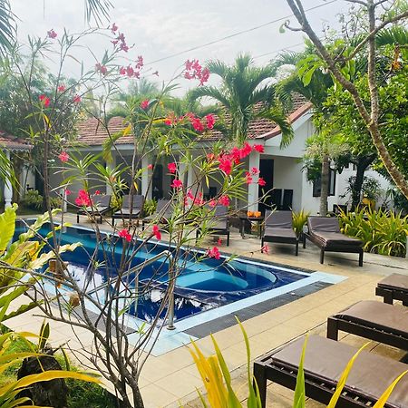 Sujeewani Villa เนกอมโบ ภายนอก รูปภาพ
