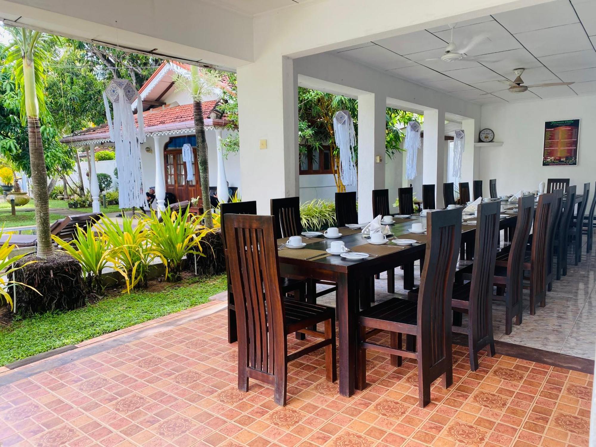 Sujeewani Villa เนกอมโบ ภายนอก รูปภาพ