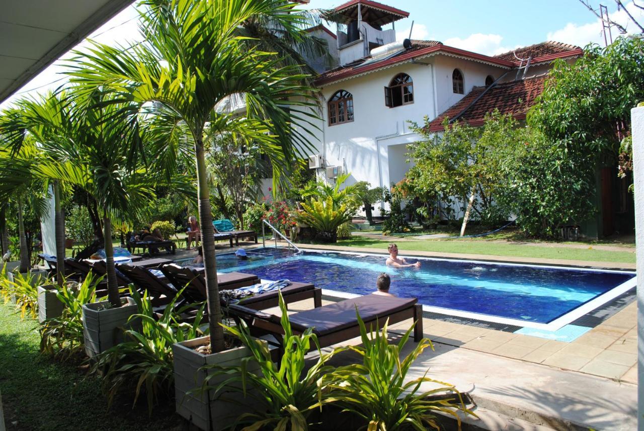 Sujeewani Villa เนกอมโบ ภายนอก รูปภาพ